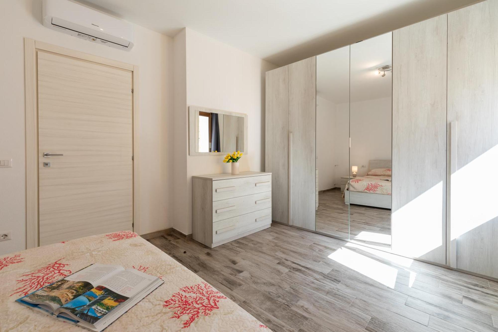 Zaira Home Free Wi-Fi 5 Minuti Dal Lago Liscia Sant'Antonio di Gallura Esterno foto