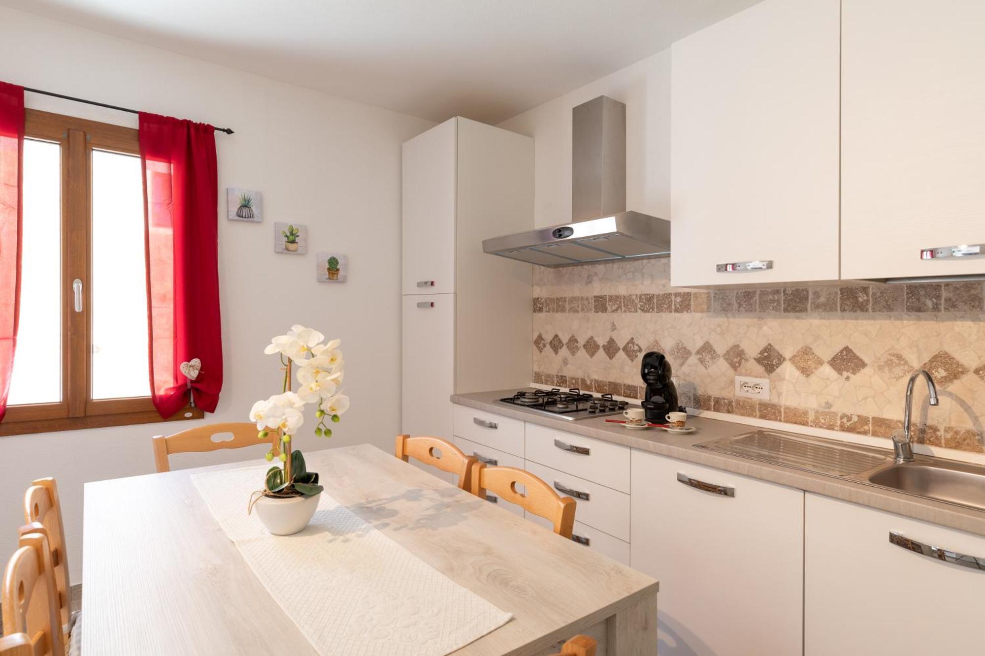 Zaira Home Free Wi-Fi 5 Minuti Dal Lago Liscia Sant'Antonio di Gallura Esterno foto